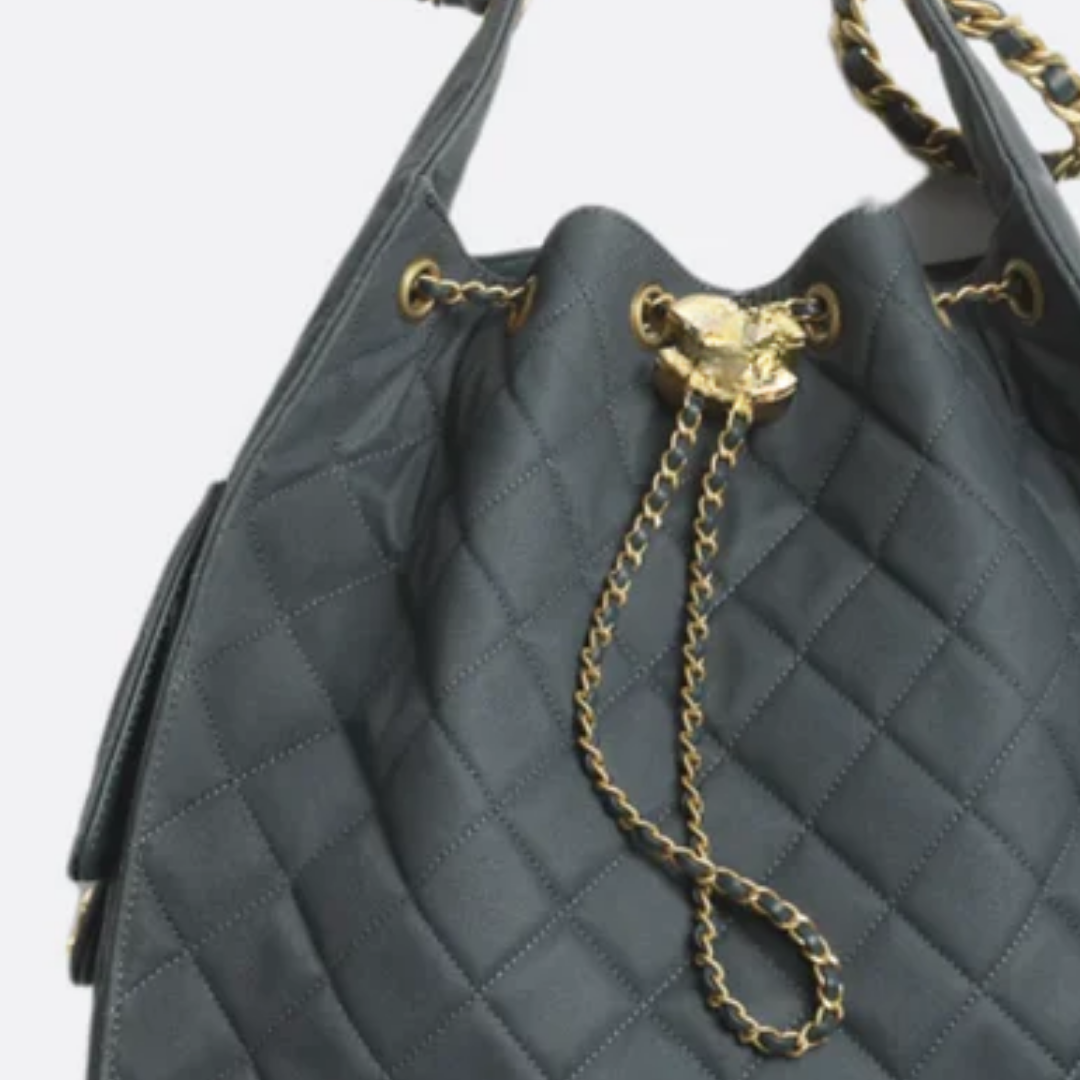 Mittelgroße Tragetasche